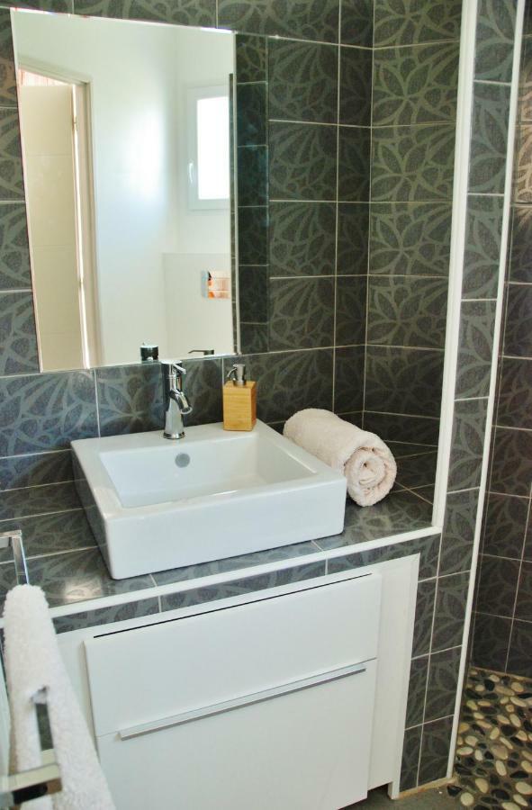 Villa Donosti Chambres D'Hotes ลองตง ภายนอก รูปภาพ